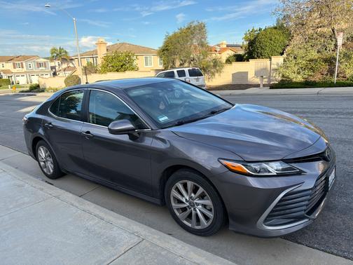 2022 Toyota Camry LE