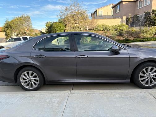 2022 Toyota Camry LE
