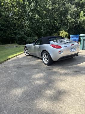 Silver 2009 Pontiac Solstice Base