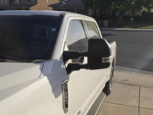 White 2017 Ford F-250 XLT