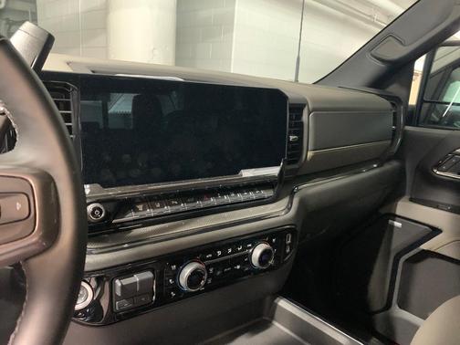 White 2025 Chevrolet Silverado 2500 ZR2