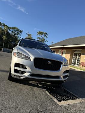 2018 Jaguar F-PACE 25t Prestige