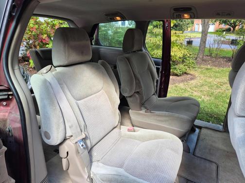 2010 Toyota Sienna CE