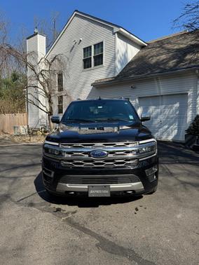 Black 2022 Ford Expedition Max Platinum