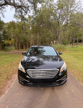 Black 2017 Hyundai SONATA SE