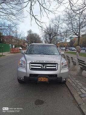 Silver 2006 Honda Pilot EX-L