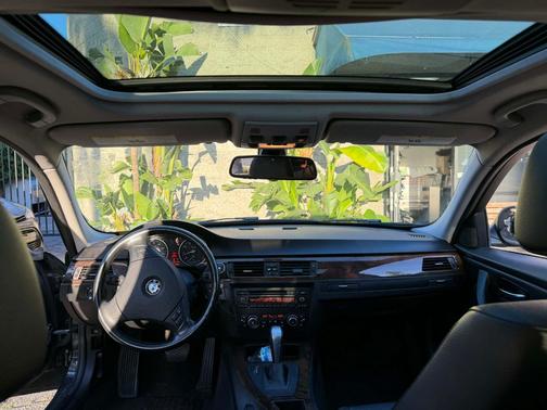 Black 2011 BMW 328 i