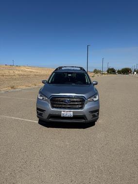 Gray 2019 Subaru Ascent Limited 7-Passenger