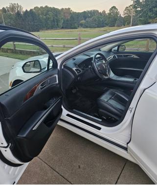 2015 Lincoln MKZ Hybrid Base