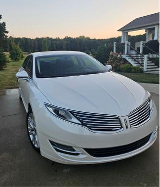 2015 Lincoln MKZ Hybrid Base