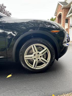 Black 2014 Porsche Cayenne Cayenne Platinum Edition