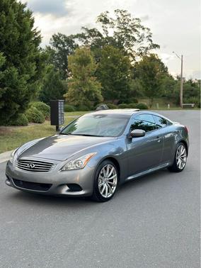 2010 INFINITI G37 Sport
