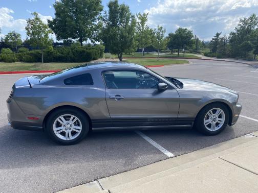 2014 Ford Mustang V6