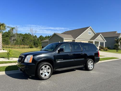 Photo 4 of 25 of 2008 GMC Yukon XL 1500 SLT