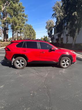 2023 Toyota RAV4 Prime SE
