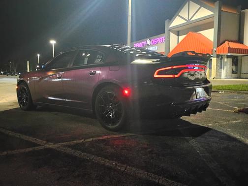 2017 Dodge Charger SXT