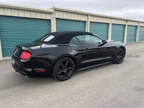 2016 Ford Mustang V6