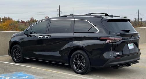 2024 Toyota Sienna Woodland Edition
