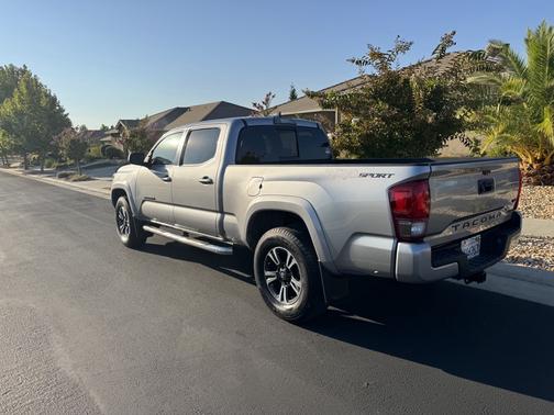 2017 Toyota Tacoma SR5