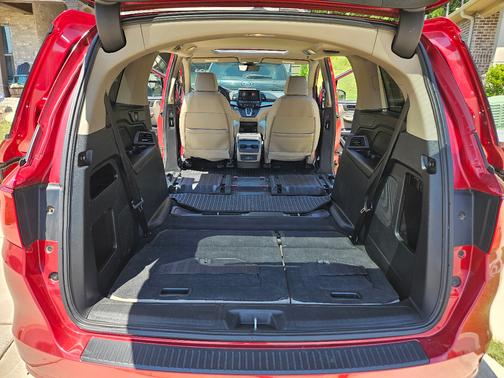 Red 2023 Honda Odyssey EX-L