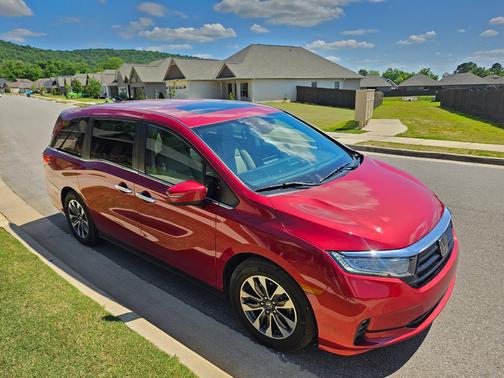 Red 2023 Honda Odyssey EX-L
