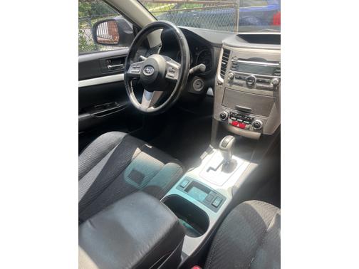 2010 Subaru Legacy 2.5 i Premium