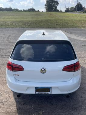 2017 Volkswagen Golf GTI Sport 4-Door