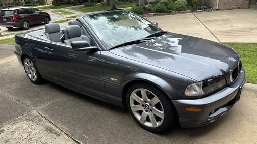 2002 BMW 325 Cic