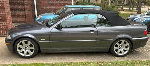 2002 BMW 325 Cic