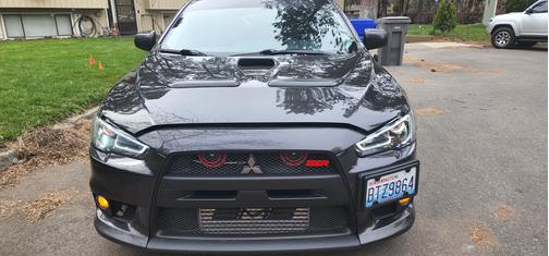 Photo 4 of 17 of 2010 Mitsubishi Lancer Evolution GSR