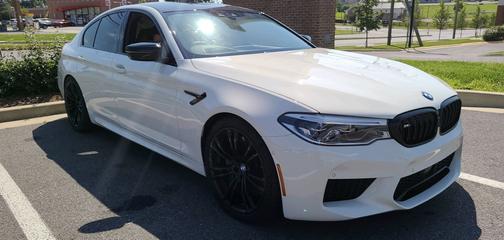 Photo 3 of 11 of 2019 BMW M5 Competition