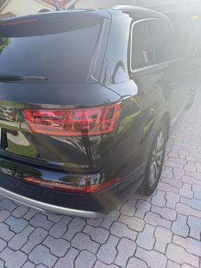 2019 Audi Q7 55 SE Premium