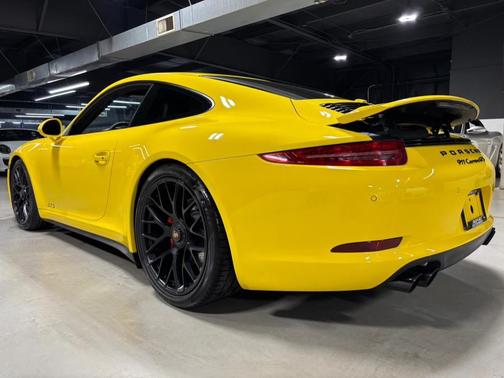 2015 Porsche 911 911 Carrera GTS