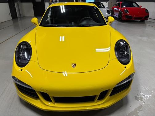 2015 Porsche 911 911 Carrera GTS