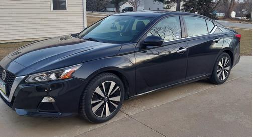2021 Nissan Altima 2.5 SV