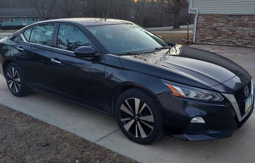 2021 Nissan Altima 2.5 SV