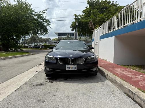 Blue 2012 BMW 550 i xDrive