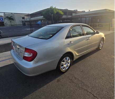 Gray 2002 Toyota Camry SE