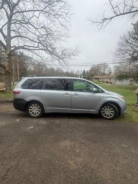 Silver 2016 Toyota Sienna Limited Premium