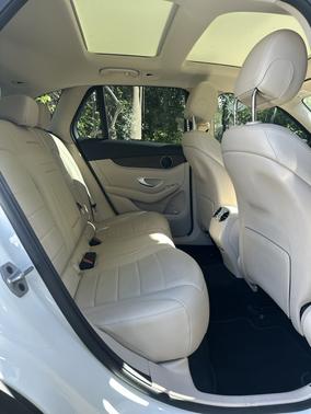 2022 Mercedes-Benz GLC 300 Base