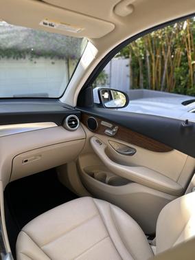 2022 Mercedes-Benz GLC 300 Base