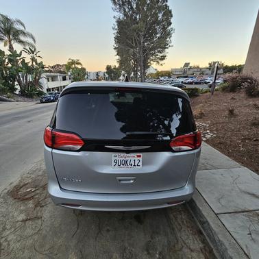 2023 Chrysler Voyager LX