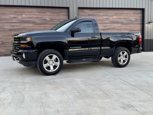 2017 Chevrolet Silverado 1500 2LT