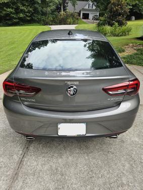 2018 Buick Regal Sportback Essence
