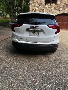 White 2020 GMC Terrain SLE