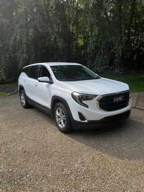 White 2020 GMC Terrain SLE