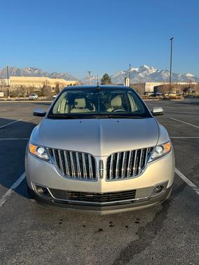 Silver 2013 Lincoln MKX Base