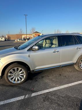 Silver 2013 Lincoln MKX Base