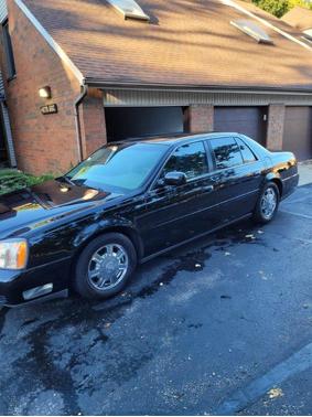 Black 2005 Cadillac DeVille Base