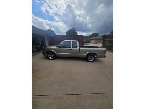 1998 Chevrolet S-10 LS Extended Cab